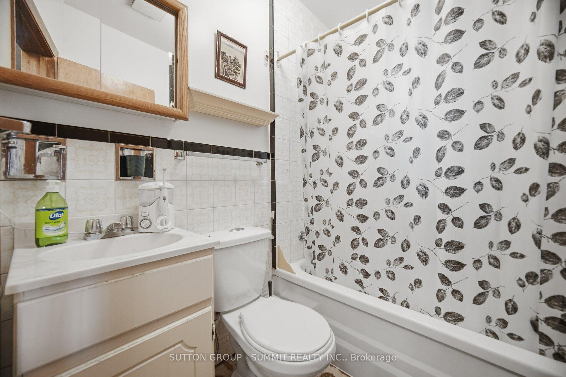 Photo 31 of 28 Symington Avenue, Toronto, Dovercourt-Wallace Emerson-Junction — HOMEH