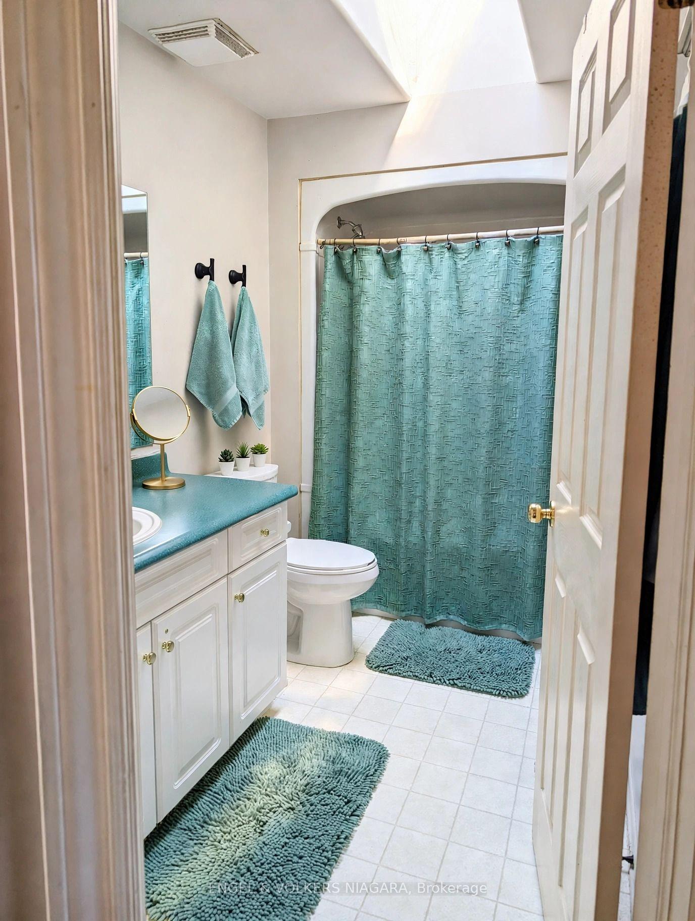 Photo 9 of 7714 Cortina Crescent, Niagara Falls, Ascot — HOMEH