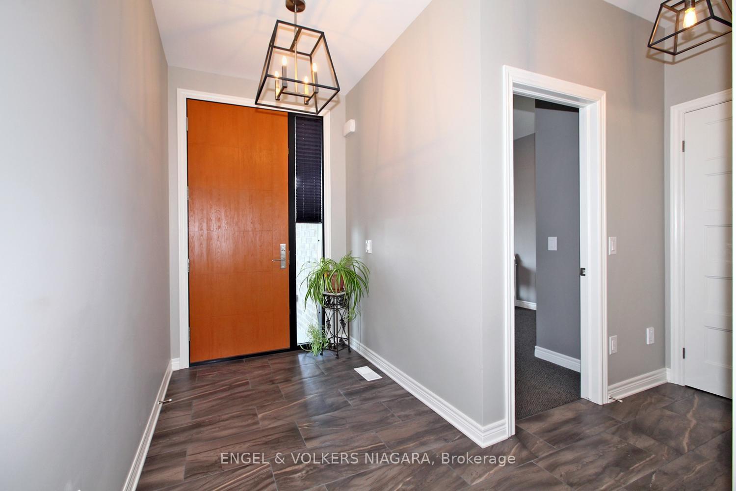 Photo 3 of Unit 12, 7276 Optimist Lane, Niagara Falls, Morrison — HOMEH