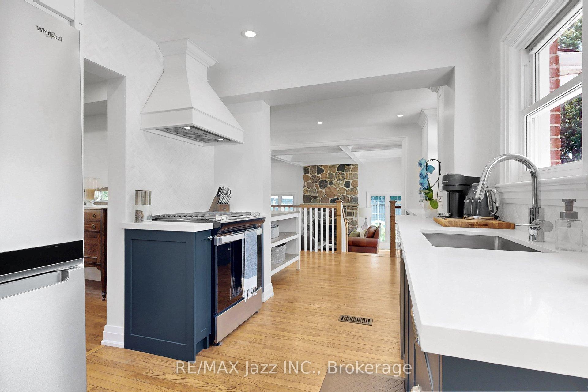 Photo 9 of 559 Masson Street, Oshawa, O'Neill — HOMEH