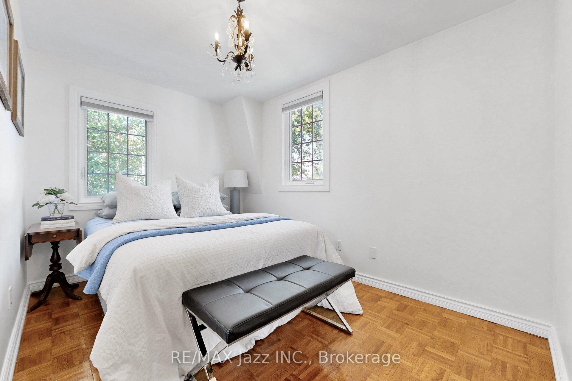 Photo 15 of 559 Masson Street, Oshawa, O'Neill — HOMEH