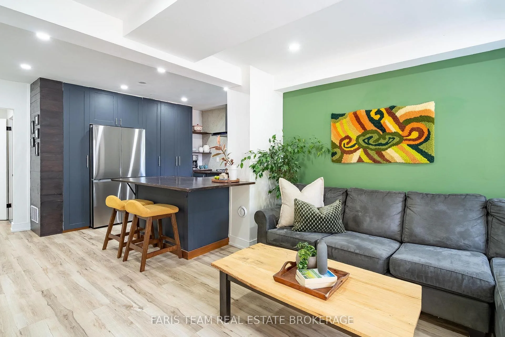 Photo 44 of 1020 Ewart Street, Innisfil, Rural Innisfil — HOMEH