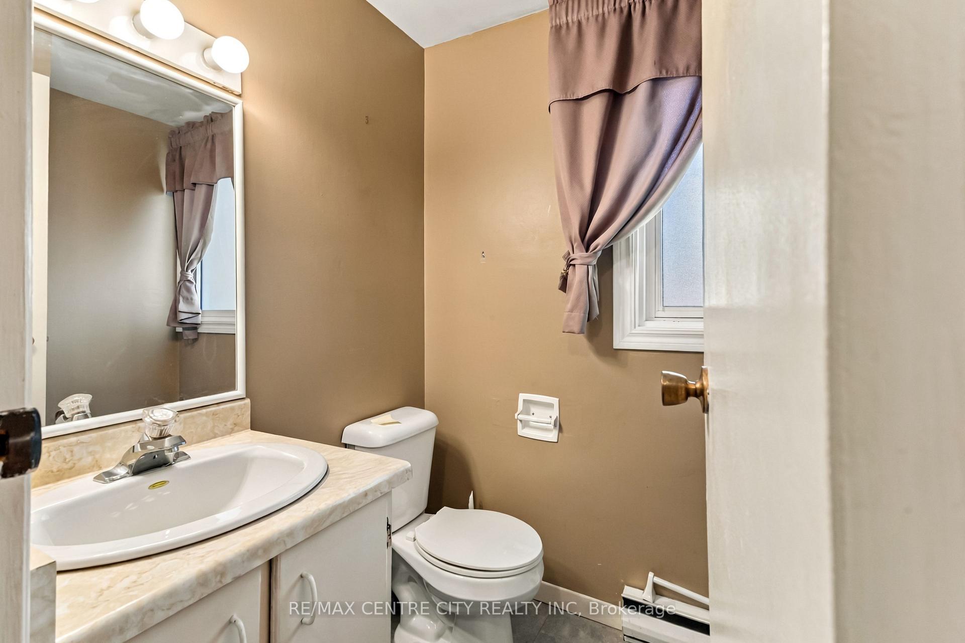 Photo 12 of Unit 78, 159 Sandringham Crescent, London, South R — HOMEH