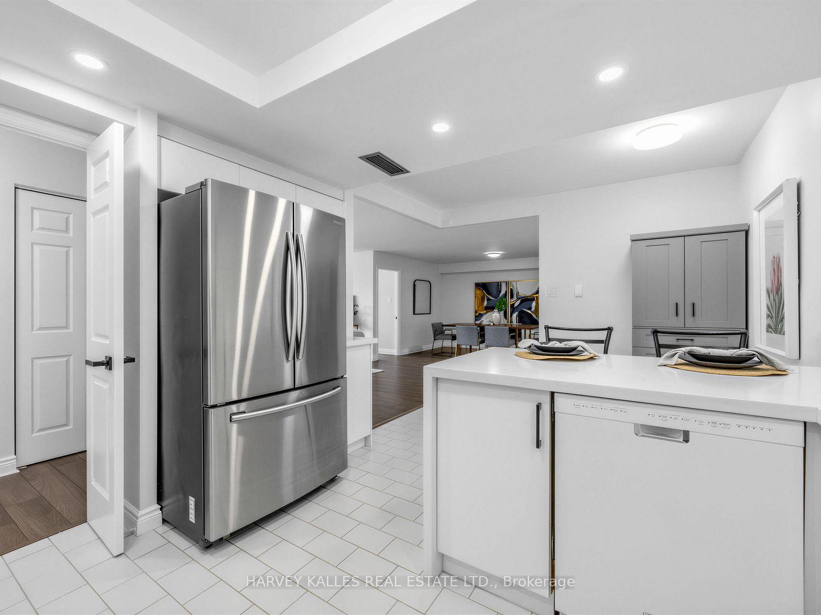 Photo 12 of Unit 1108, 65 Spring Garden Avenue, North York, Willowdale East — HOMEH