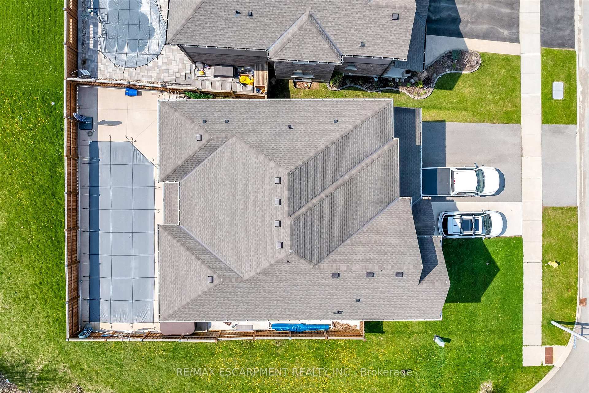 Photo 4 of 1 Elderberry Road, Thorold, Confederation Heights — HOMEH