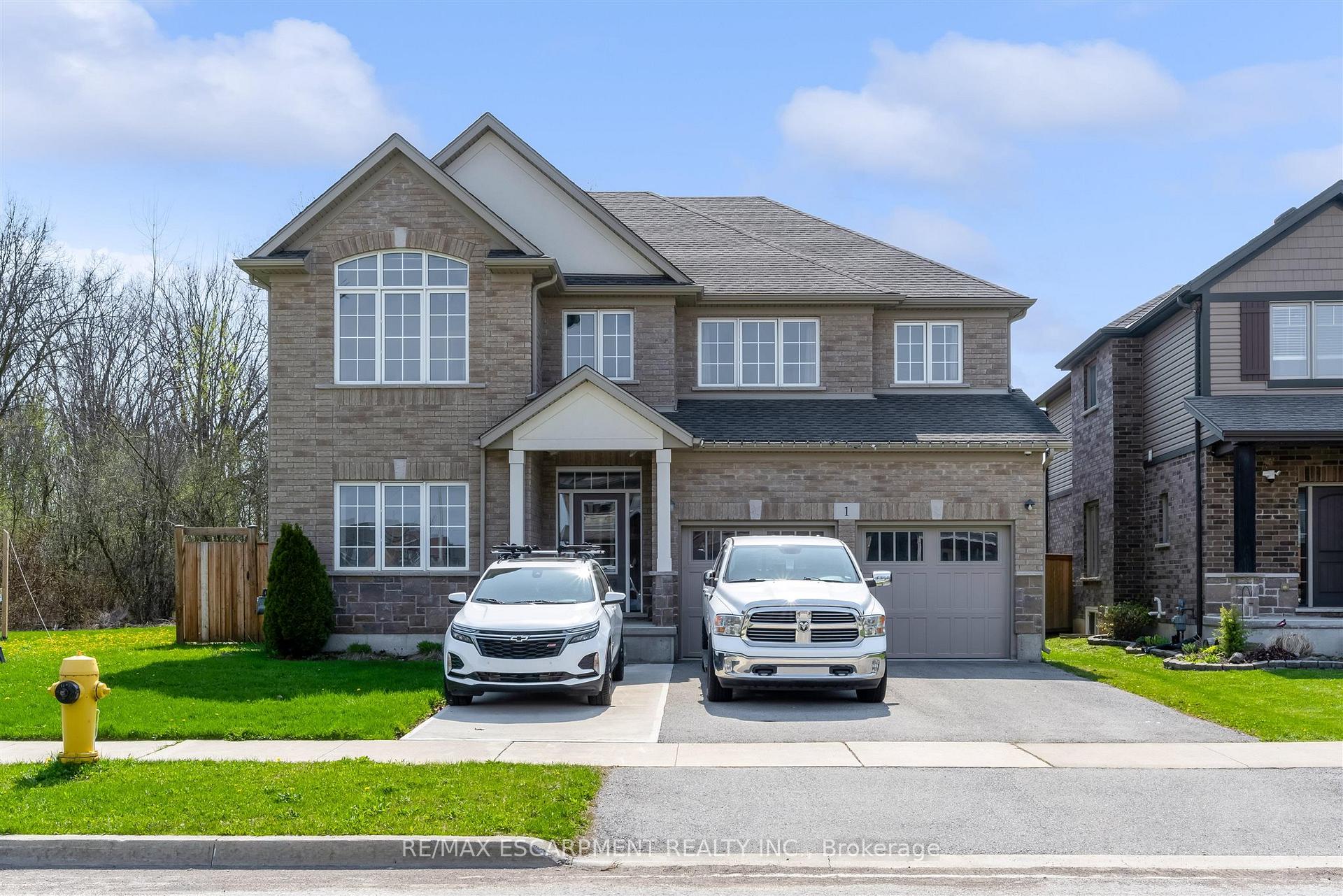 Photo 5 of 1 Elderberry Road, Thorold, Confederation Heights — HOMEH