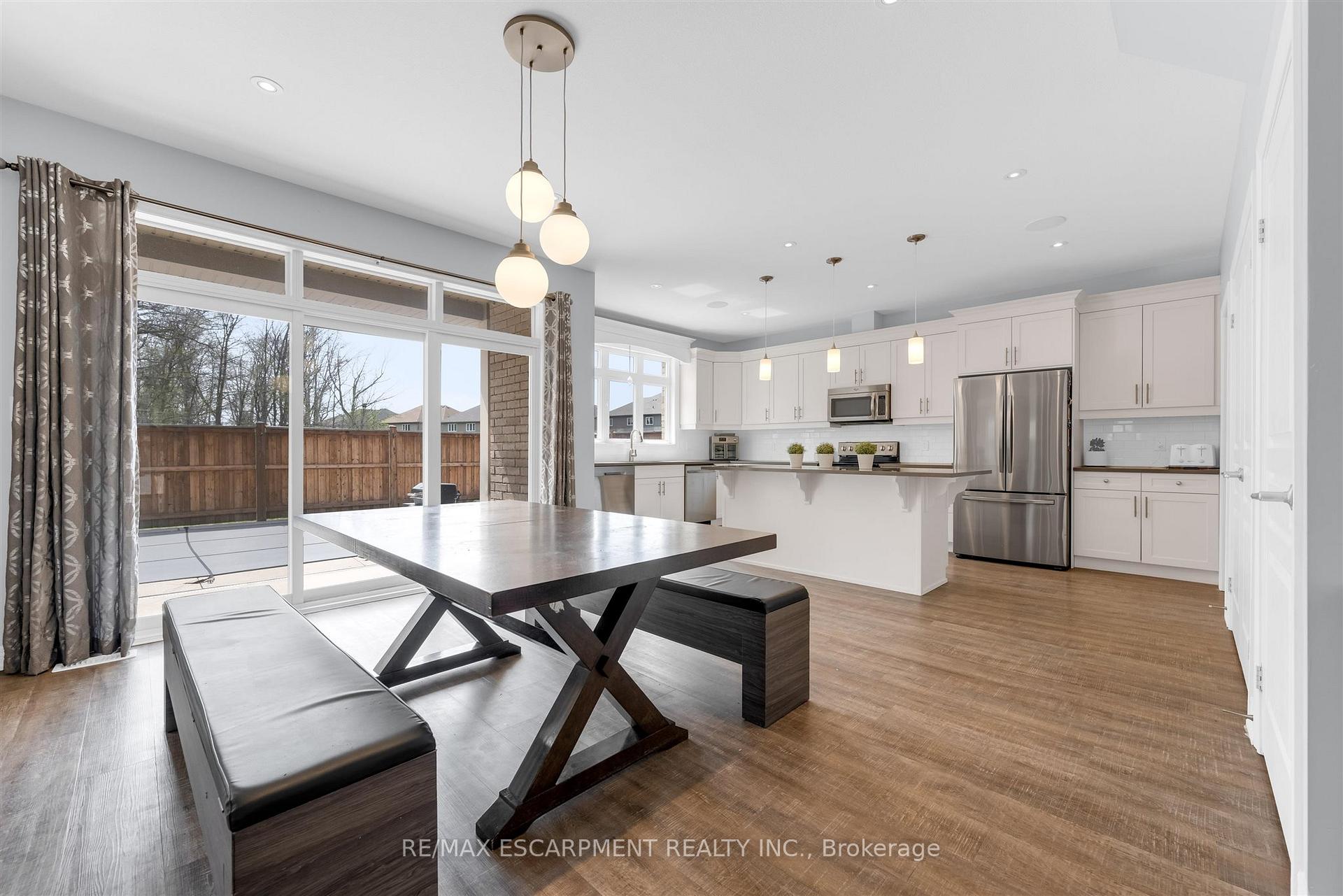Photo 12 of 1 Elderberry Road, Thorold, Confederation Heights — HOMEH