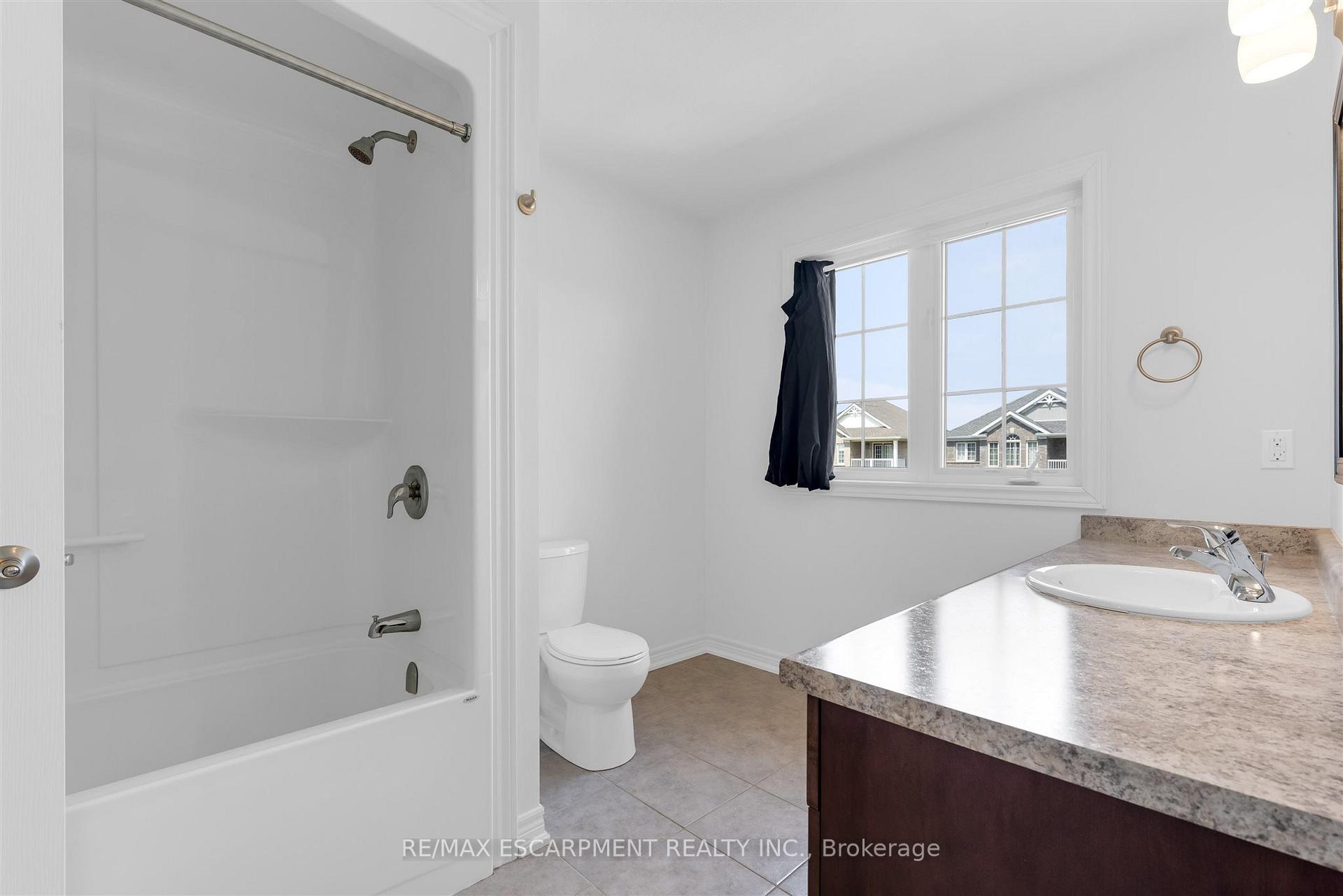 Photo 24 of 1 Elderberry Road, Thorold, Confederation Heights — HOMEH