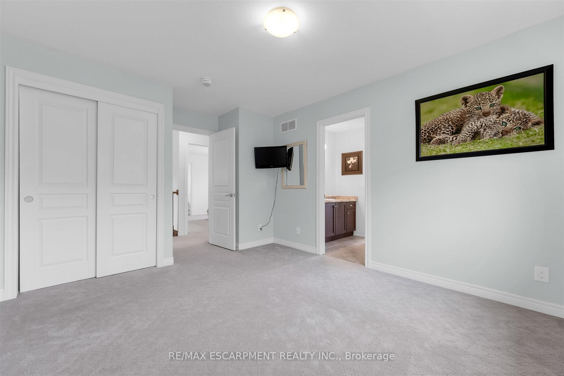 Photo 25 of 1 Elderberry Road, Thorold, Confederation Heights — HOMEH