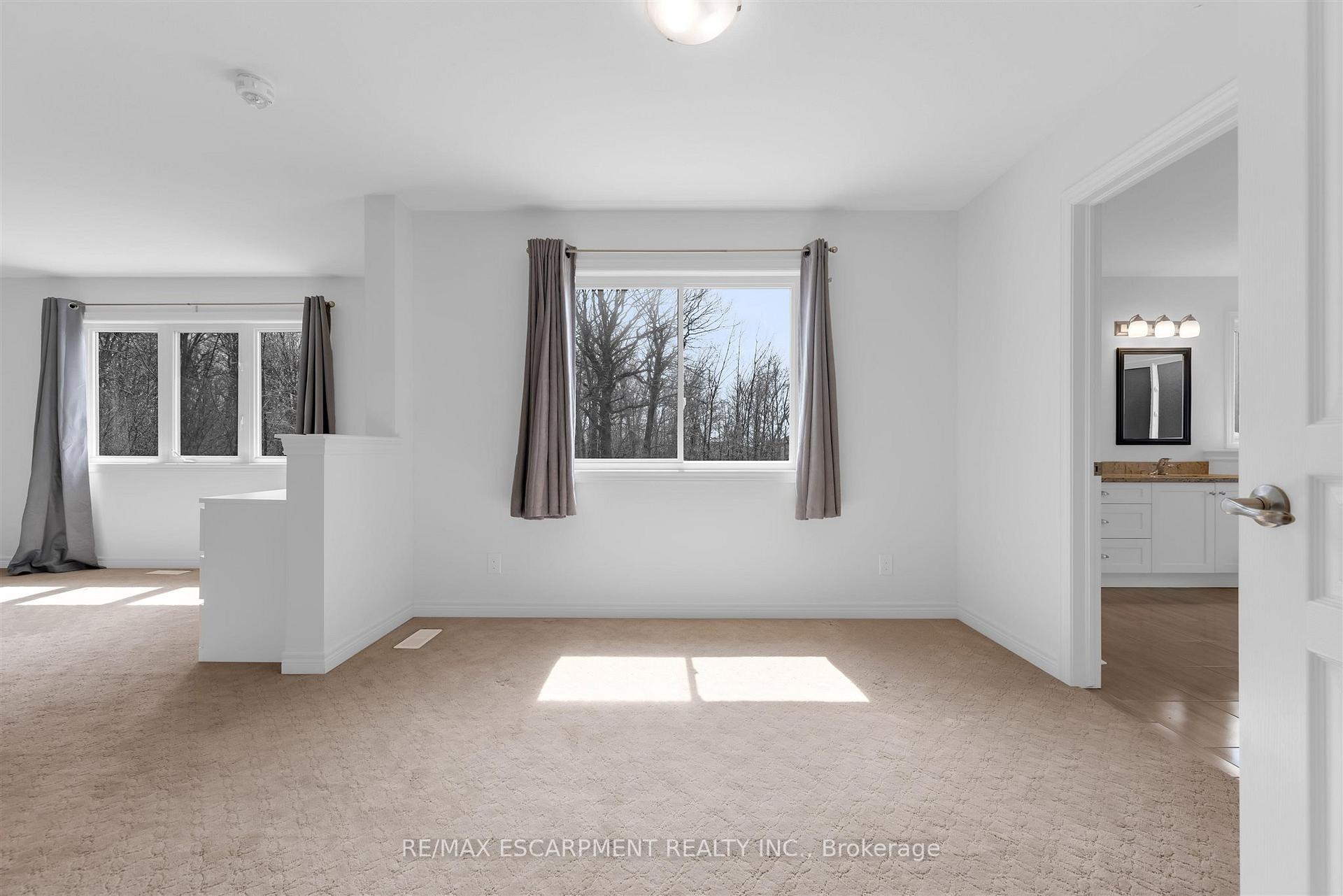 Photo 31 of 1 Elderberry Road, Thorold, Confederation Heights — HOMEH