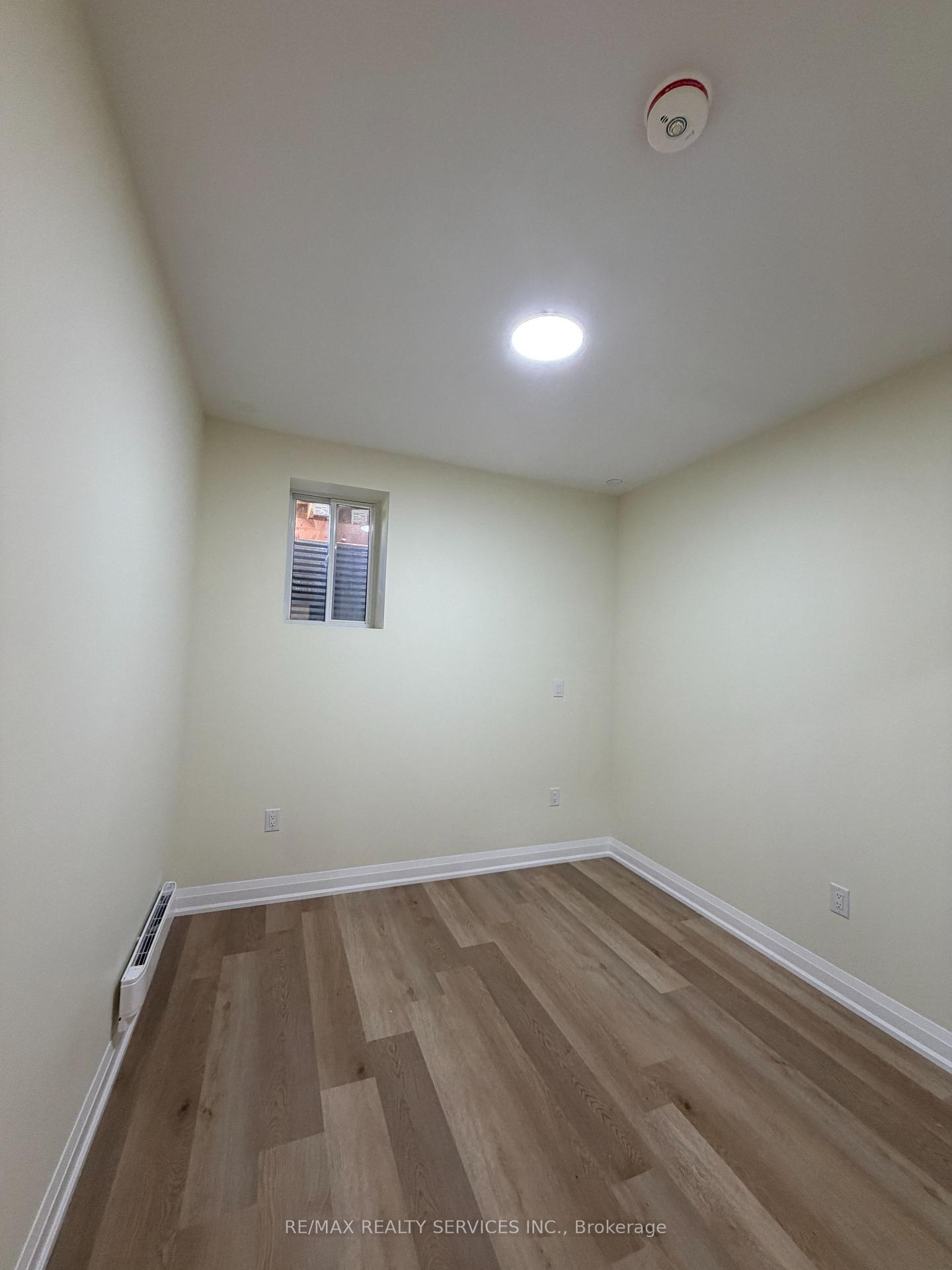 Photo 10 of Unit LOWER, 1324 Peony Path, Oakville, Joshua Meadows — HOMEH