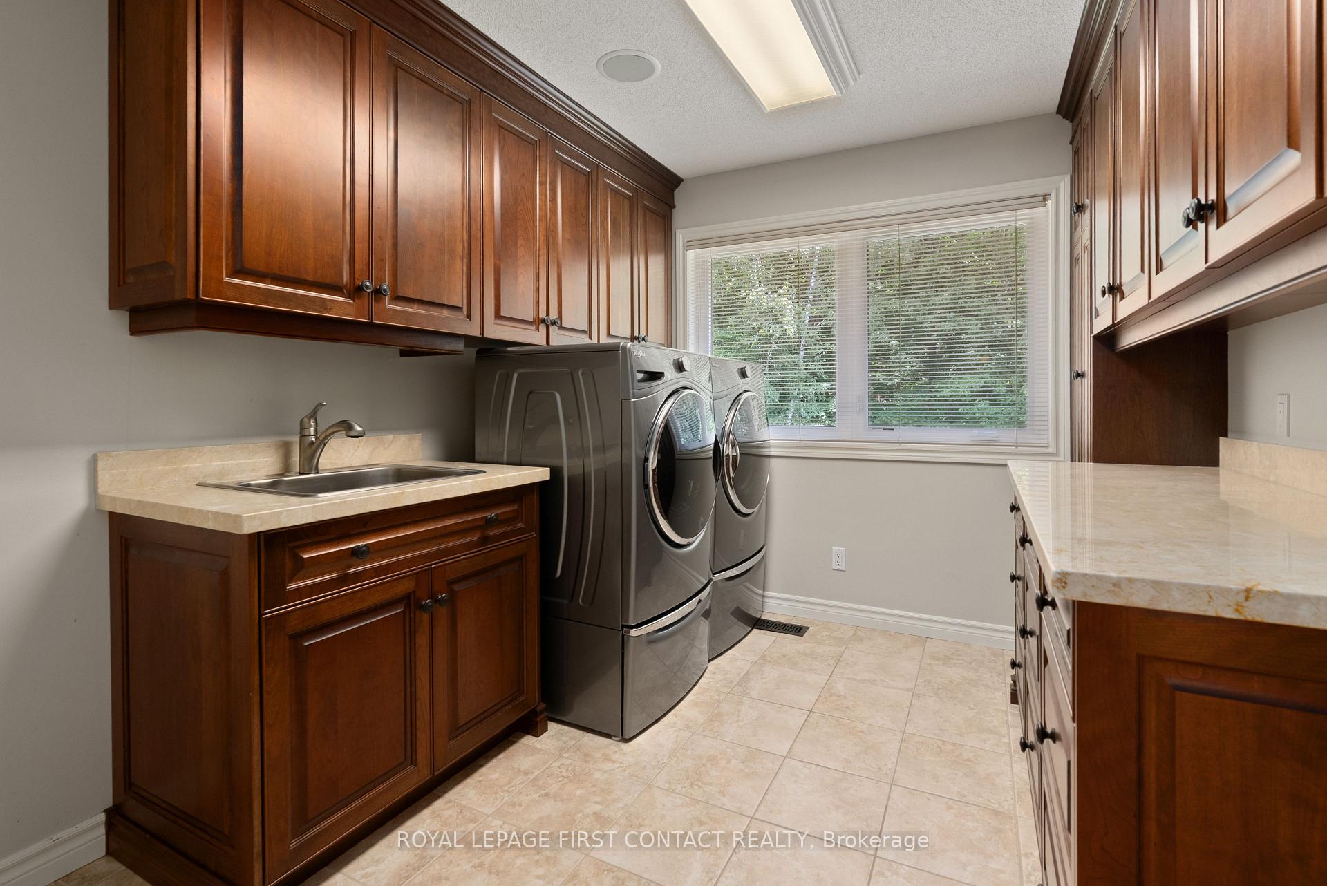Photo 29 of 92 Wildwood Trail, Barrie, Ardagh — HOMEH