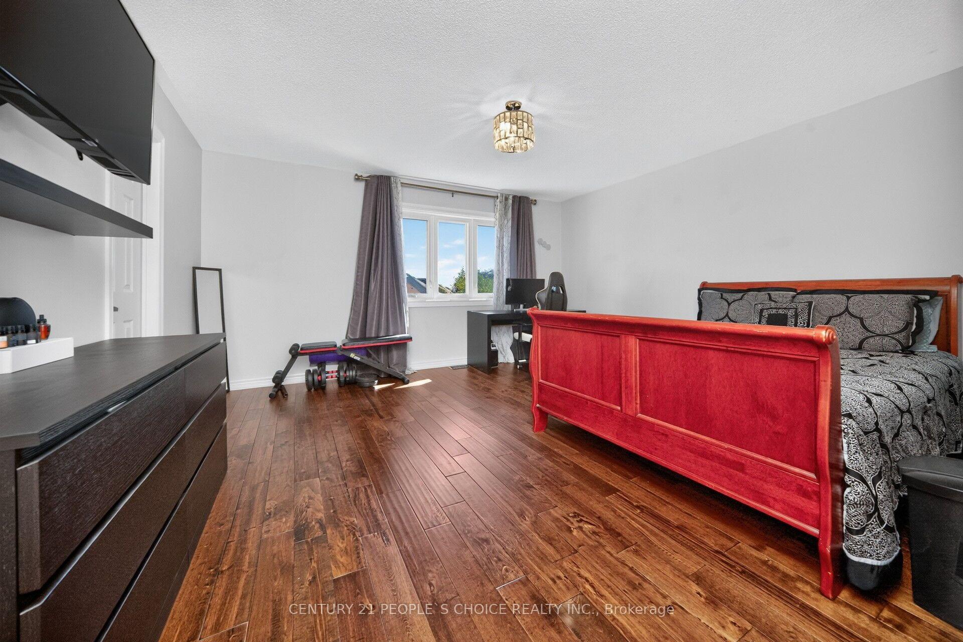 Photo 24 of 812 Knotty Pine Grove, Mississauga, Meadowvale Village — HOMEH
