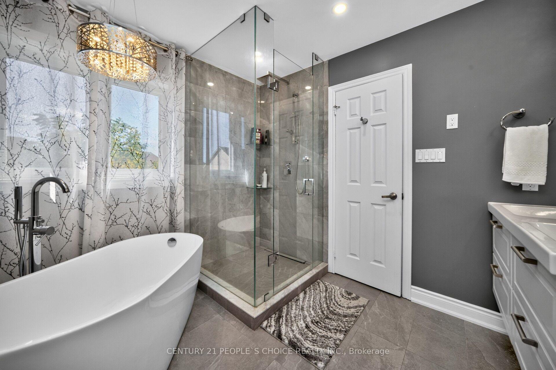 Photo 27 of 812 Knotty Pine Grove, Mississauga, Meadowvale Village — HOMEH