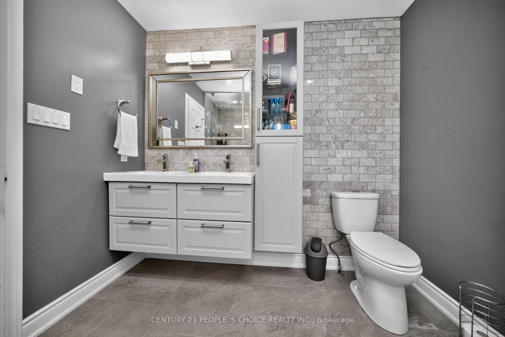 Photo 28 of 812 Knotty Pine Grove, Mississauga, Meadowvale Village — HOMEH