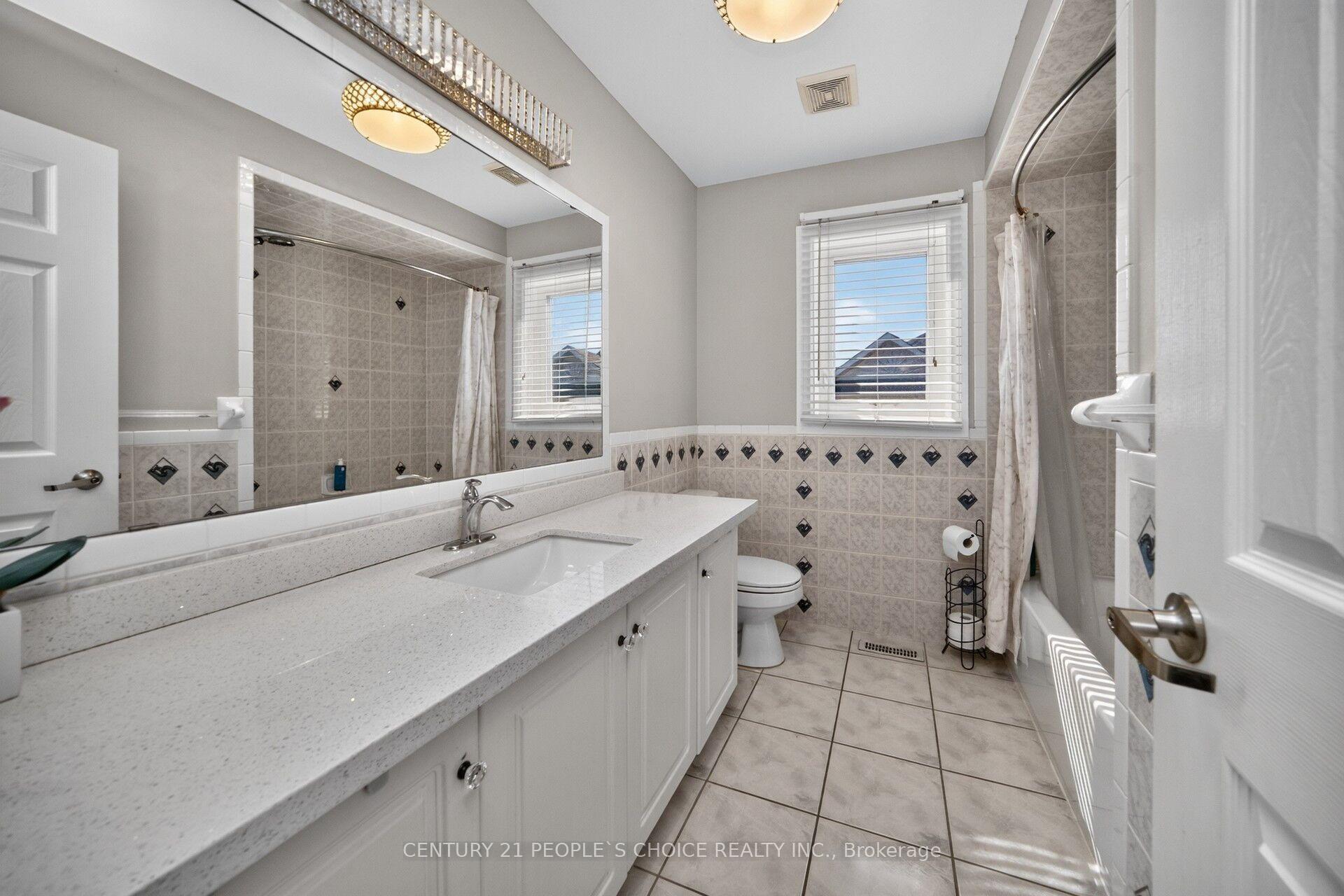 Photo 36 of 812 Knotty Pine Grove, Mississauga, Meadowvale Village — HOMEH