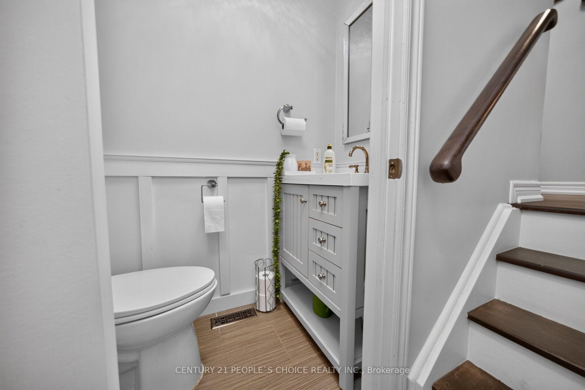 Photo 22 of 812 Knotty Pine Grove, Mississauga, Meadowvale Village — HOMEH
