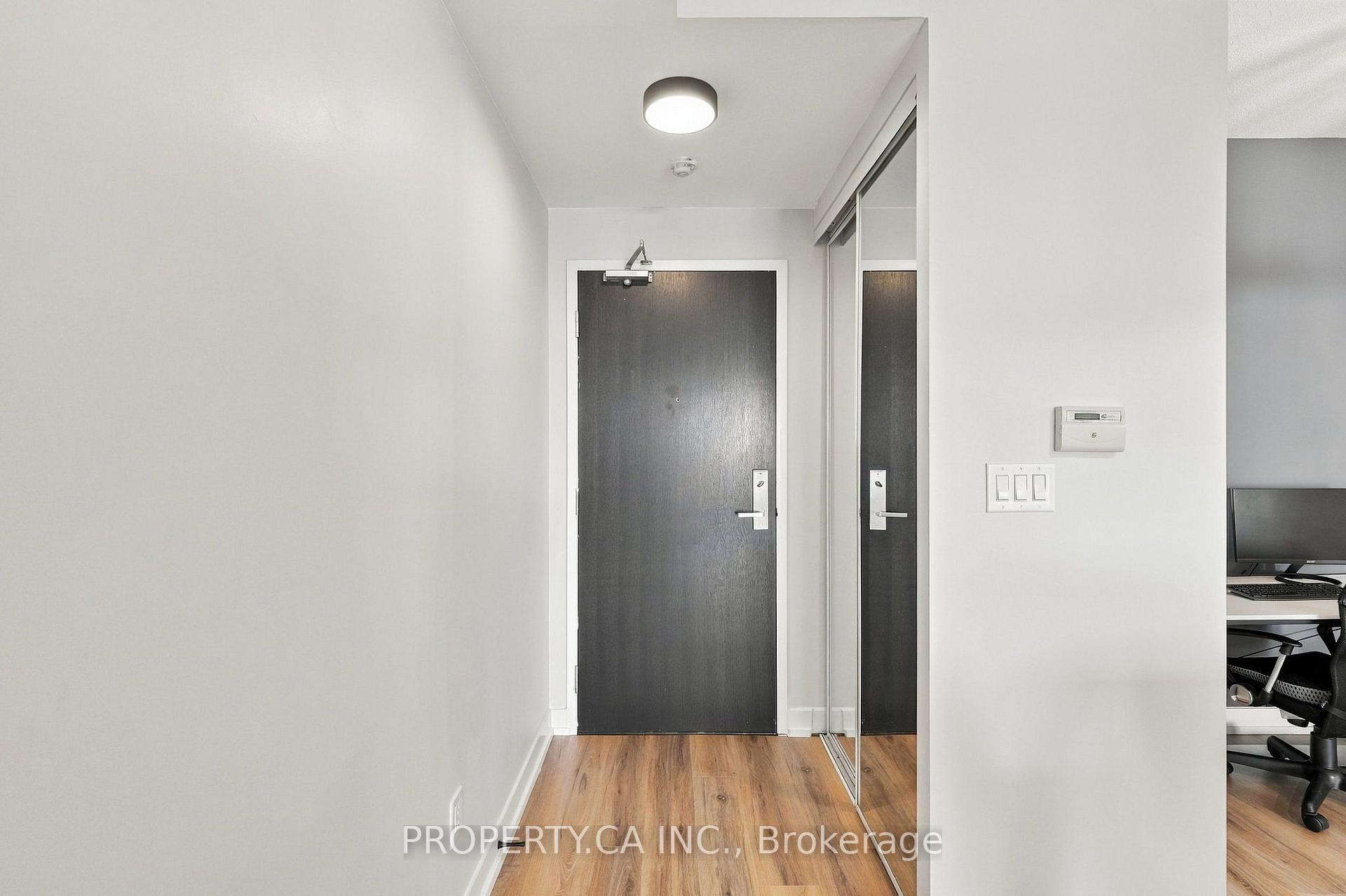 Photo 3 of Unit 2029, 165 Legion Road N, Etobicoke, Mimico — HOMEH