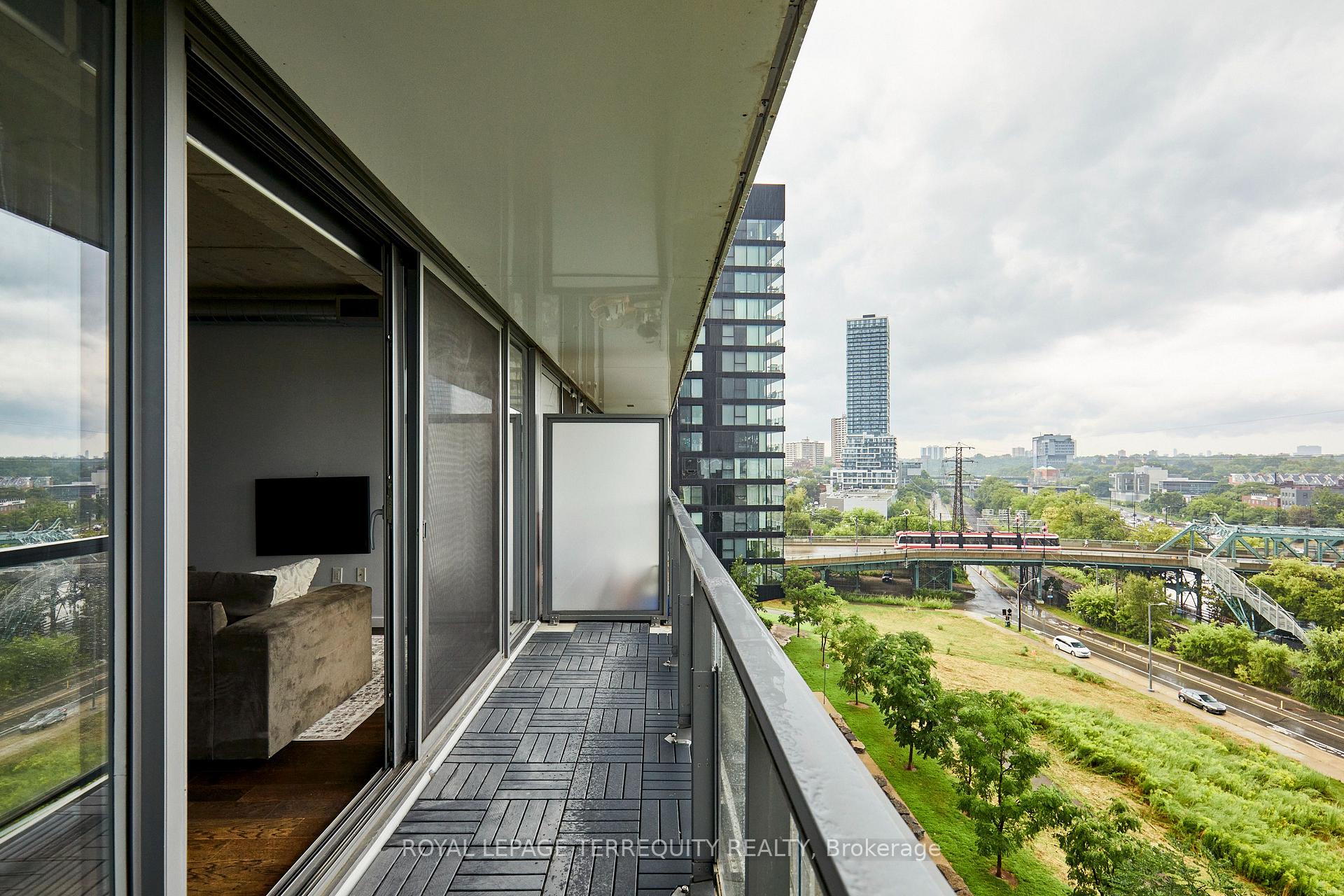 Photo 21 of Unit 702, 32 Trolley Crescent, Toronto, Moss Park — HOMEH