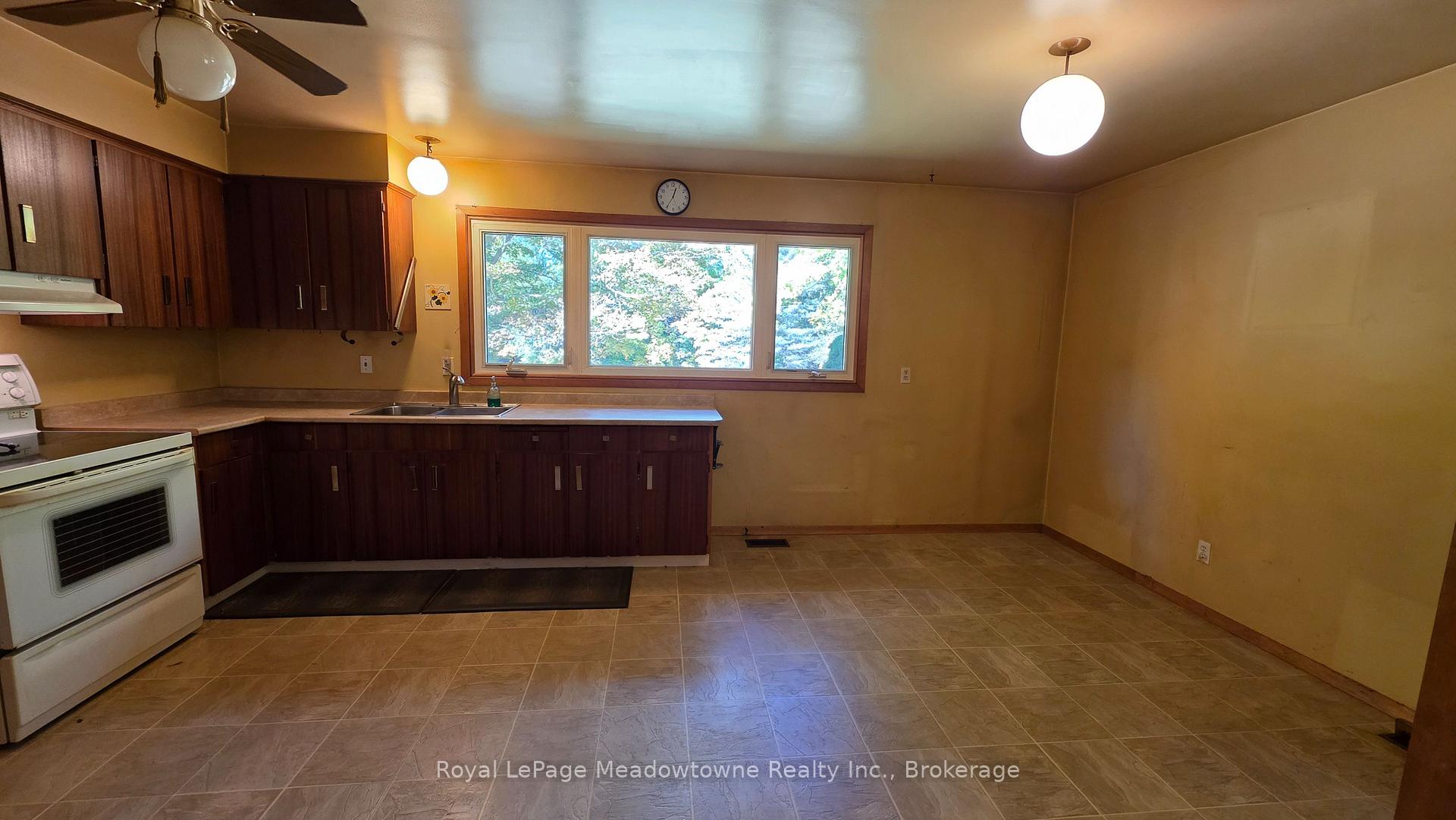 Photo 15 of 4202 15 Side Road, Milton, Rural Nassagaweya — HOMEH