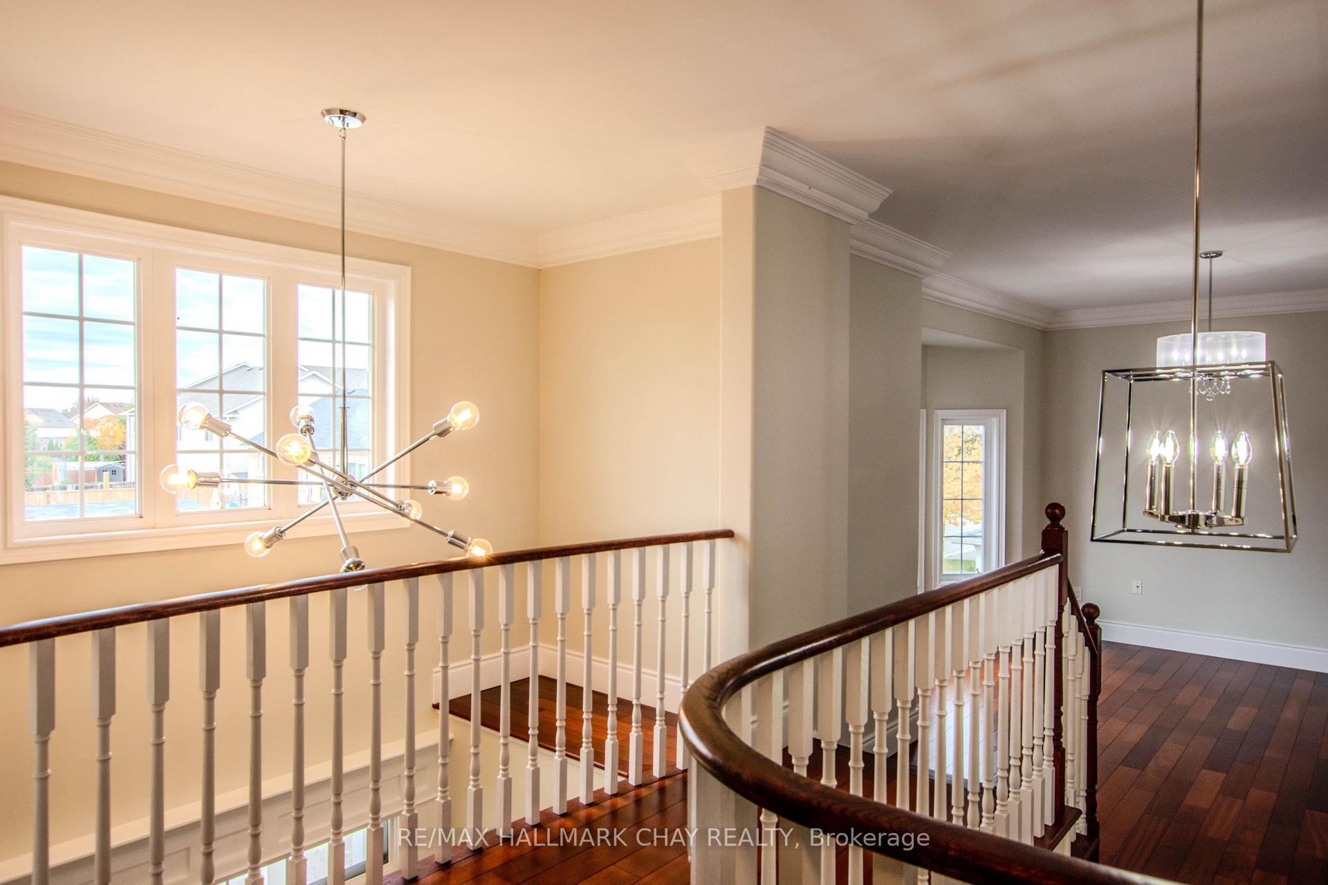 Photo 23 of 104 Succession Crescent, Barrie, Innis-Shore — HOMEH
