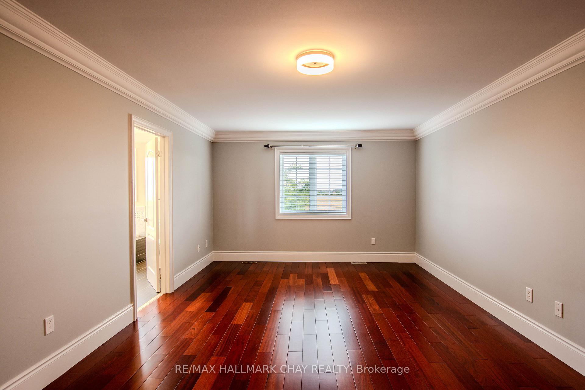 Photo 30 of 104 Succession Crescent, Barrie, Innis-Shore — HOMEH