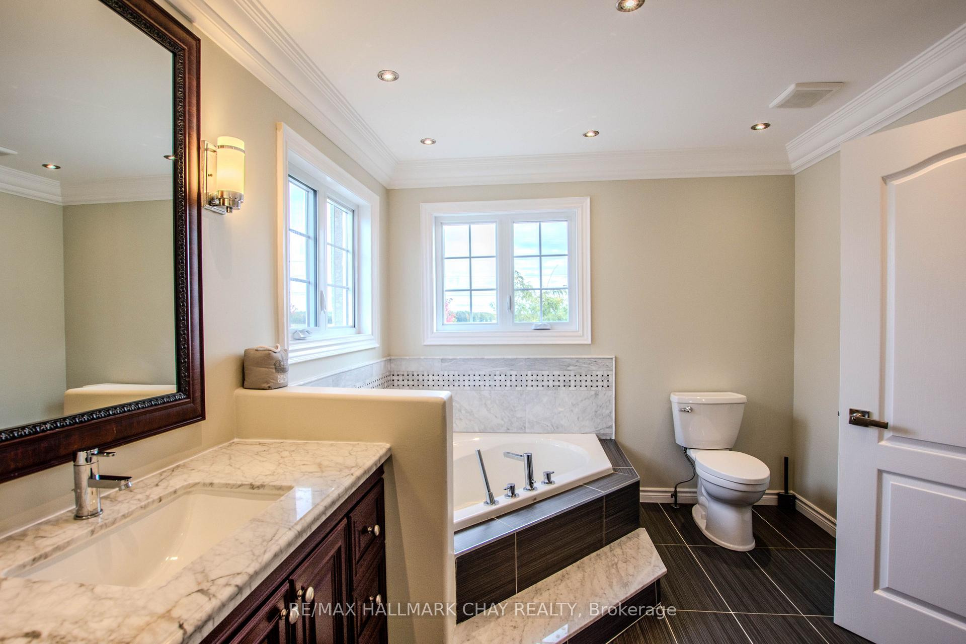 Photo 33 of 104 Succession Crescent, Barrie, Innis-Shore — HOMEH