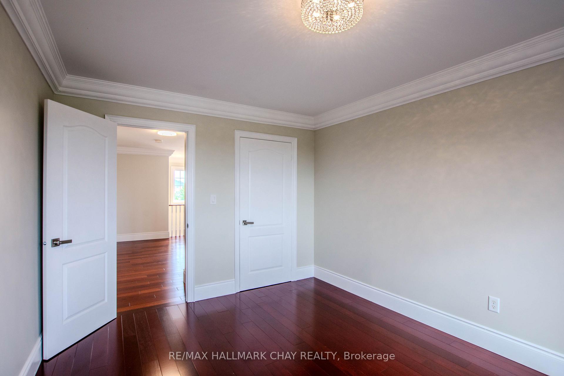 Photo 34 of 104 Succession Crescent, Barrie, Innis-Shore — HOMEH