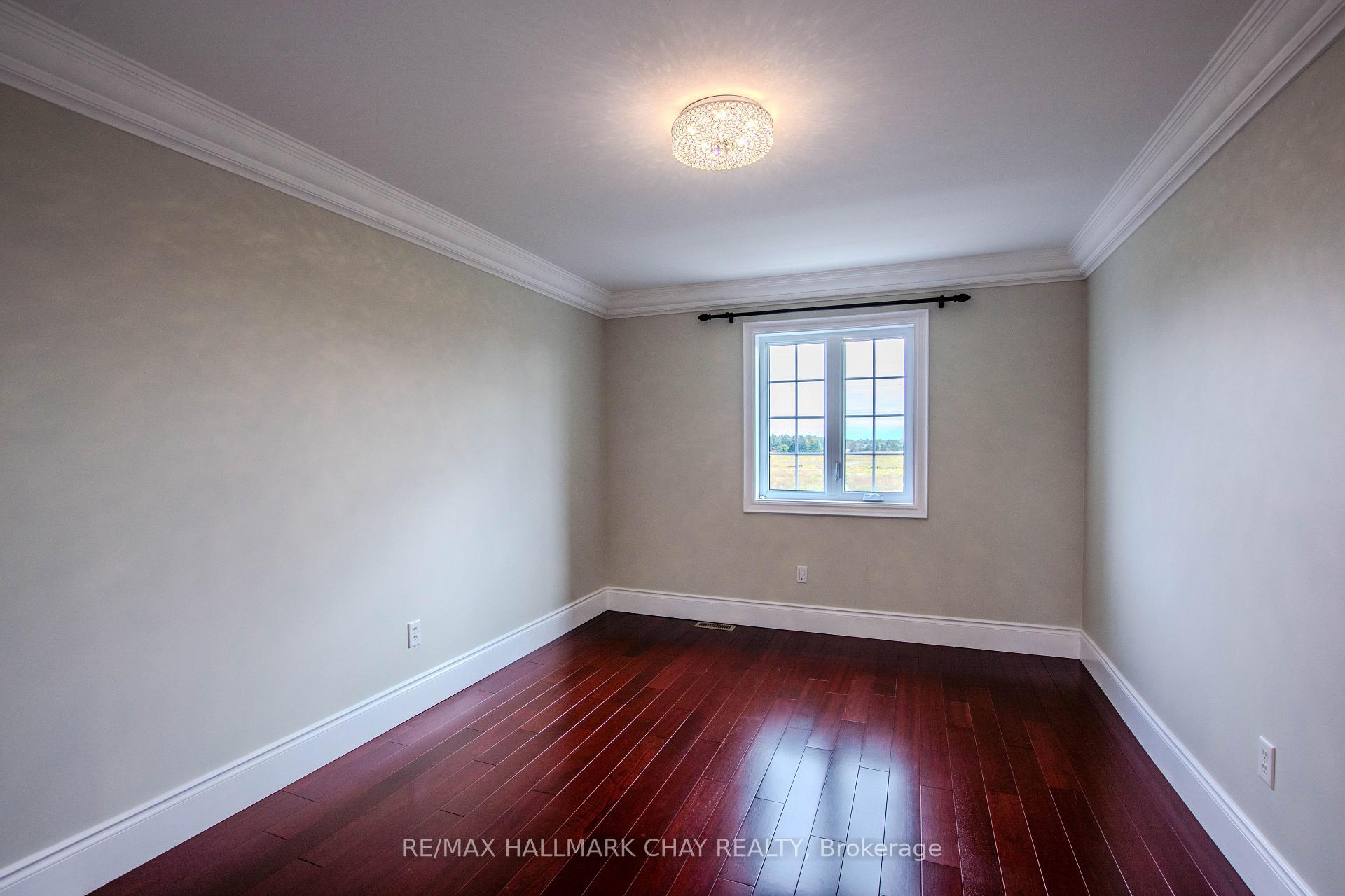 Photo 35 of 104 Succession Crescent, Barrie, Innis-Shore — HOMEH
