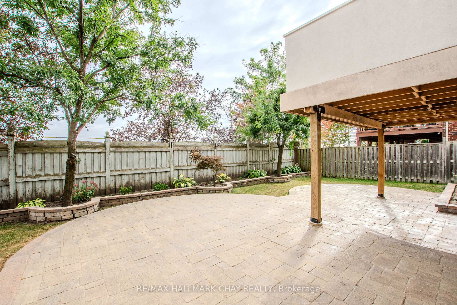 Photo 47 of 104 Succession Crescent, Barrie, Innis-Shore — HOMEH