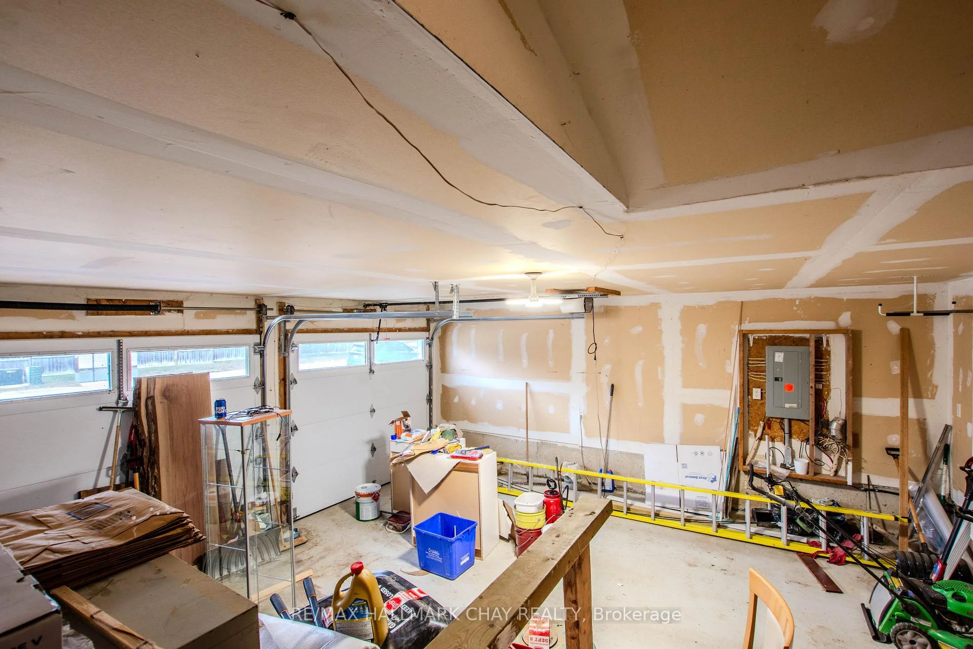 Photo 22 of 104 Succession Crescent, Barrie, Innis-Shore — HOMEH