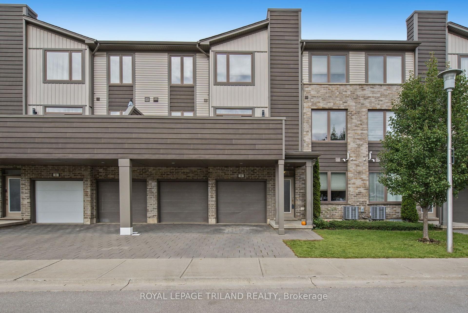 Photo of Unit 10, 1960 Dalmagarry Road