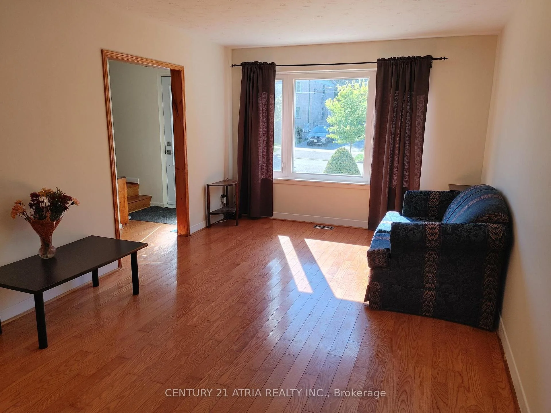 Photo 6 of 36 Chesapeake Avenue, Scarborough, Clairlea-Birchmount — HOMEH