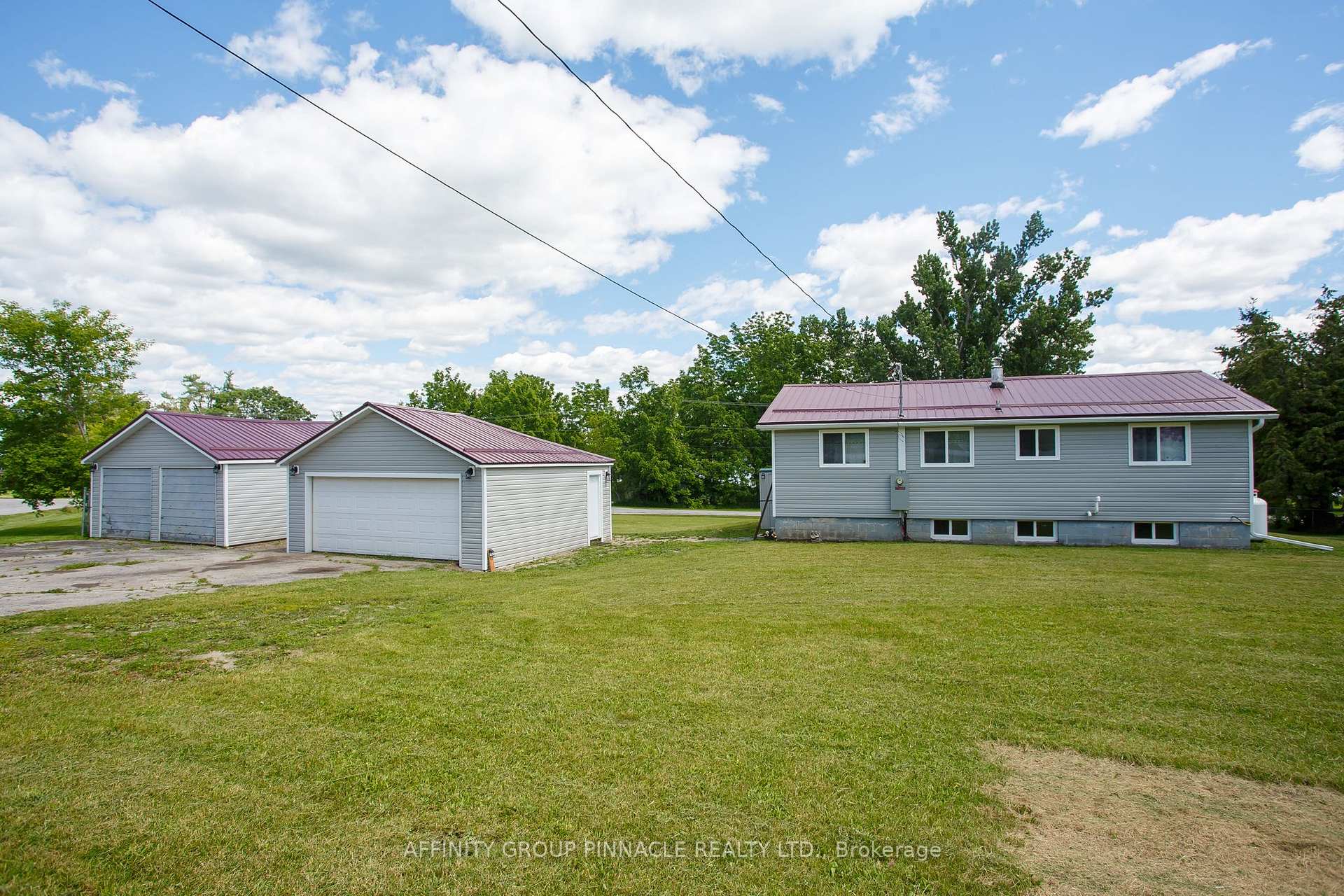 Photo 7 of 105 Victoria Drive, Kawartha Lakes, Fenelon — HOMEH