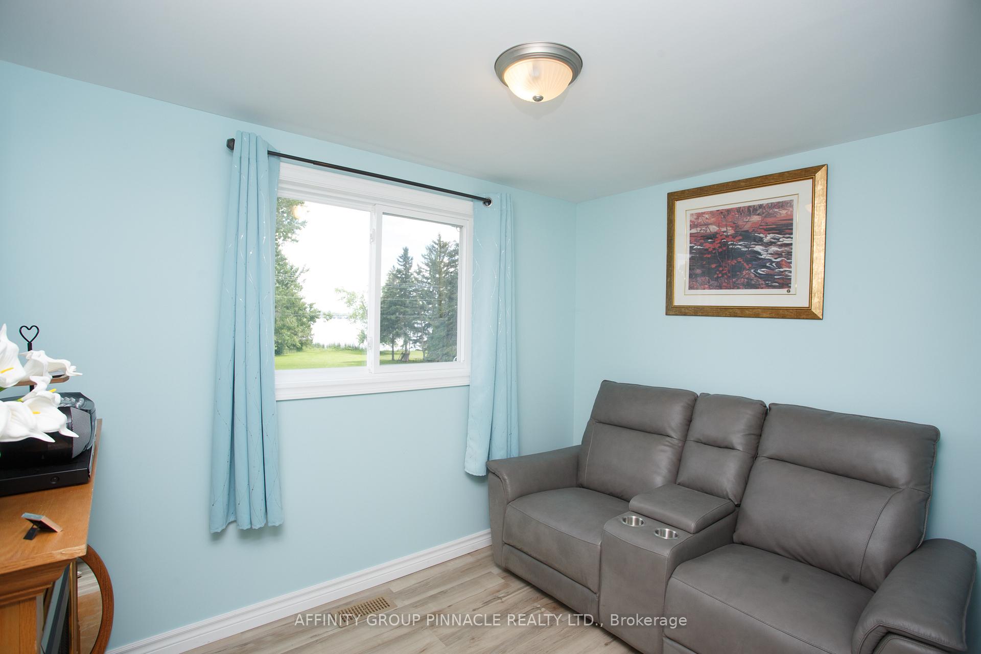 Photo 17 of 105 Victoria Drive, Kawartha Lakes, Fenelon — HOMEH