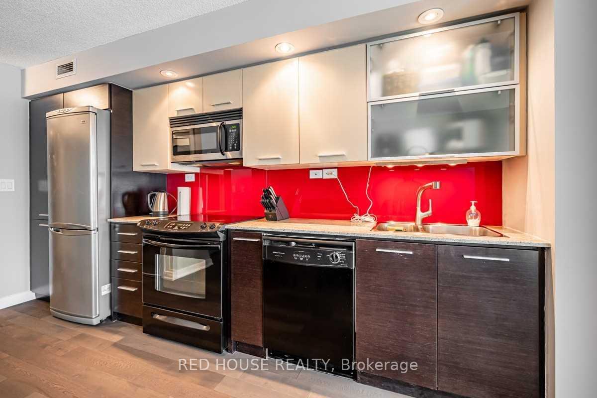 Photo 5 of Unit 628, 8 Telegram Mews, Toronto, Waterfront Communities — HOMEH