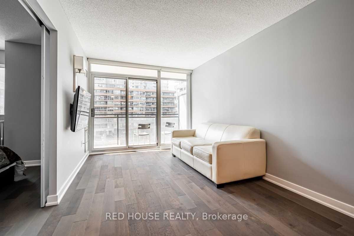 Photo 7 of Unit 628, 8 Telegram Mews, Toronto, Waterfront Communities — HOMEH
