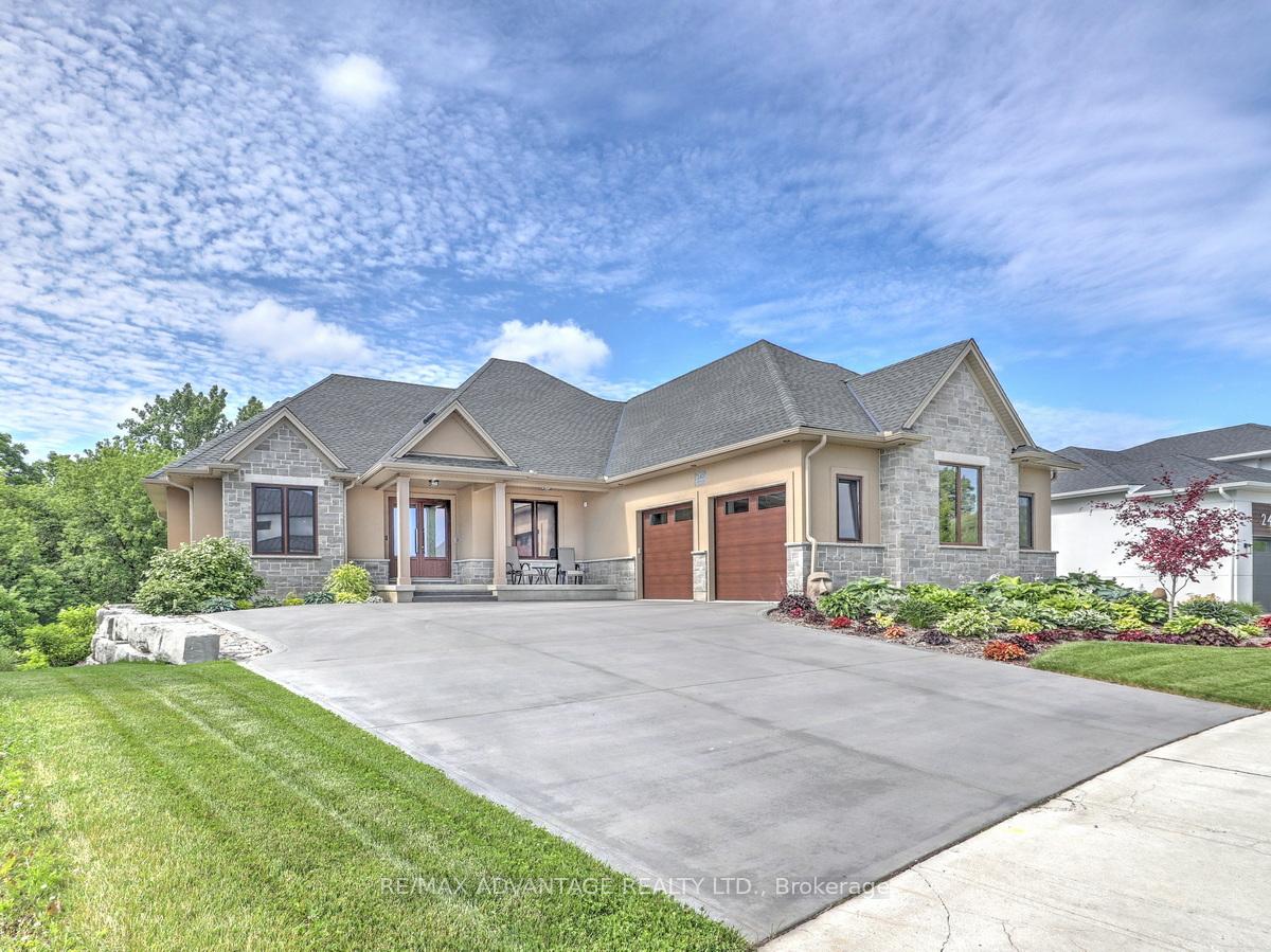Photo of 240 Edgewater Boulevard