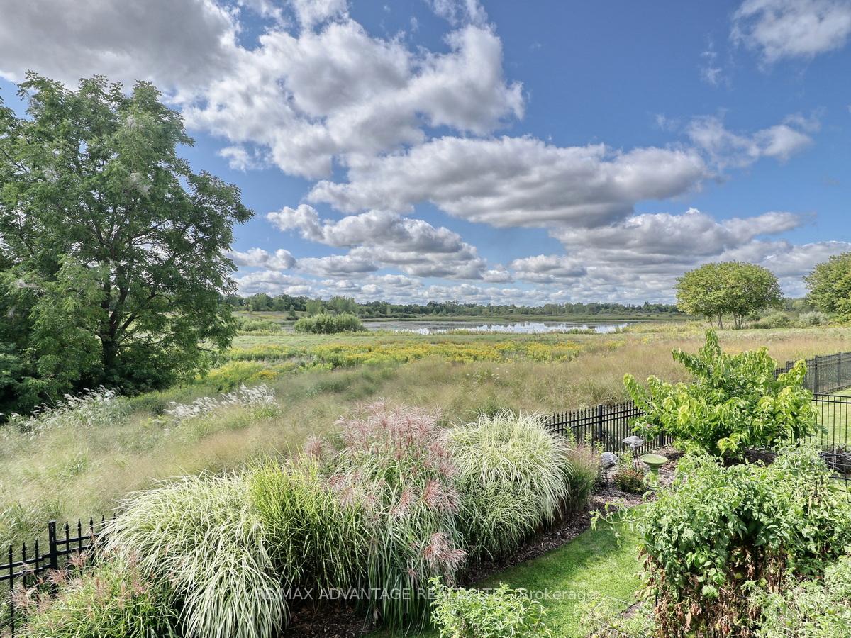 Photo 7 of 240 Edgewater Boulevard, Middlesex Centre, Kilworth — HOMEH