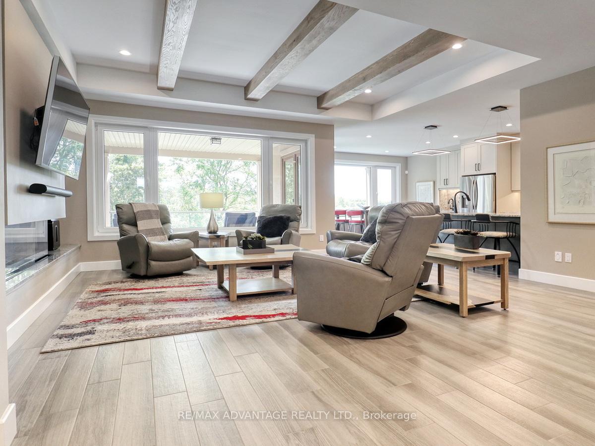 Photo 11 of 240 Edgewater Boulevard, Middlesex Centre, Kilworth — HOMEH