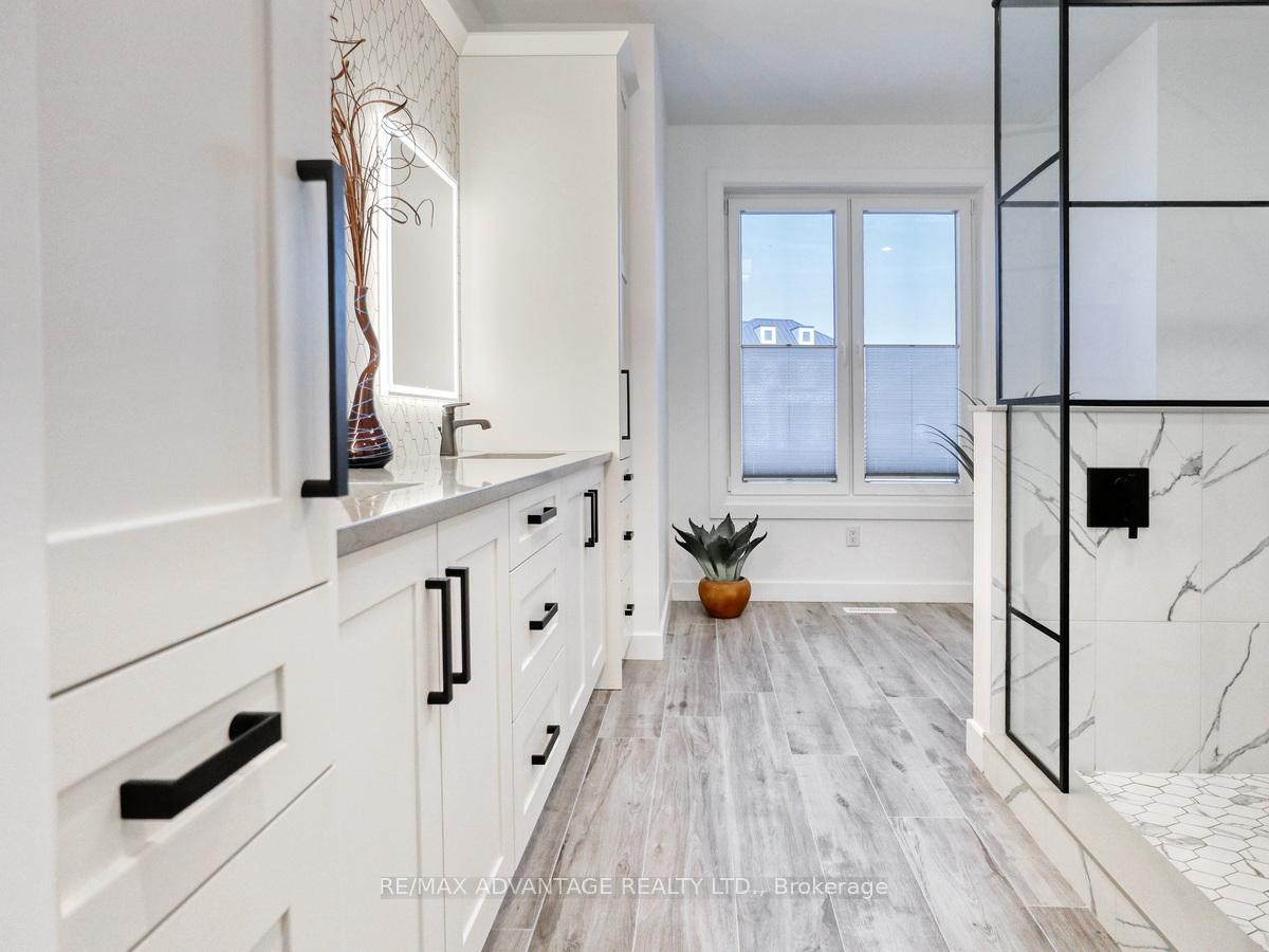 Photo 25 of 240 Edgewater Boulevard, Middlesex Centre, Kilworth — HOMEH