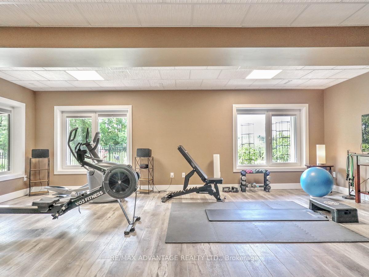 Photo 36 of 240 Edgewater Boulevard, Middlesex Centre, Kilworth — HOMEH