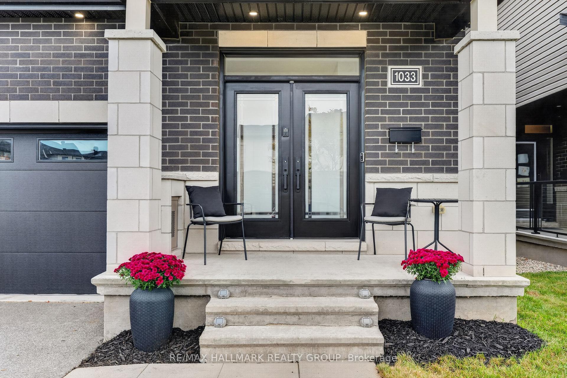Photo 2 of 1033 Hydrangea Avenue, Ottawa, Riverside South/Gloucester Glen — HOMEH