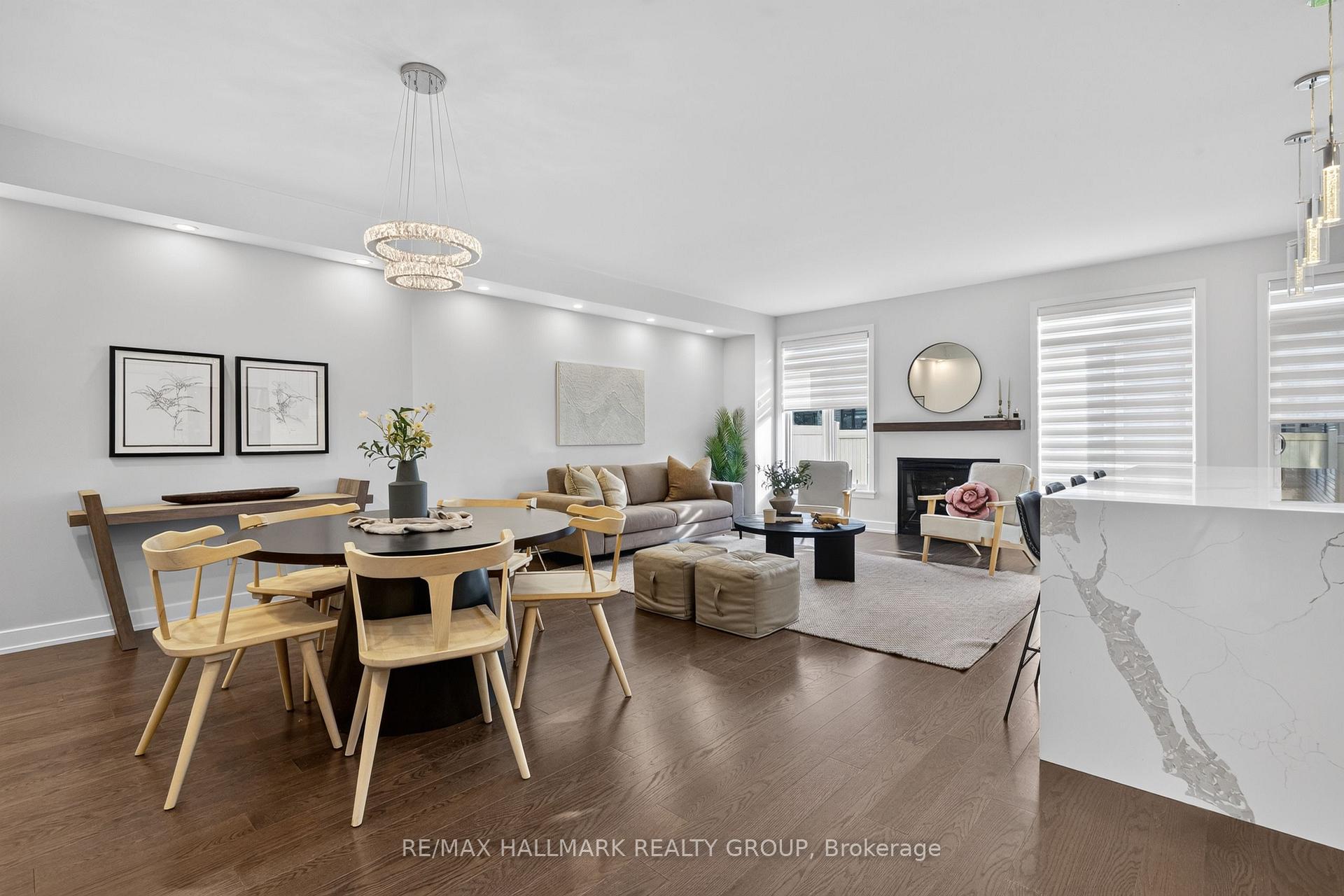 Photo 6 of 1033 Hydrangea Avenue, Ottawa, Riverside South/Gloucester Glen — HOMEH