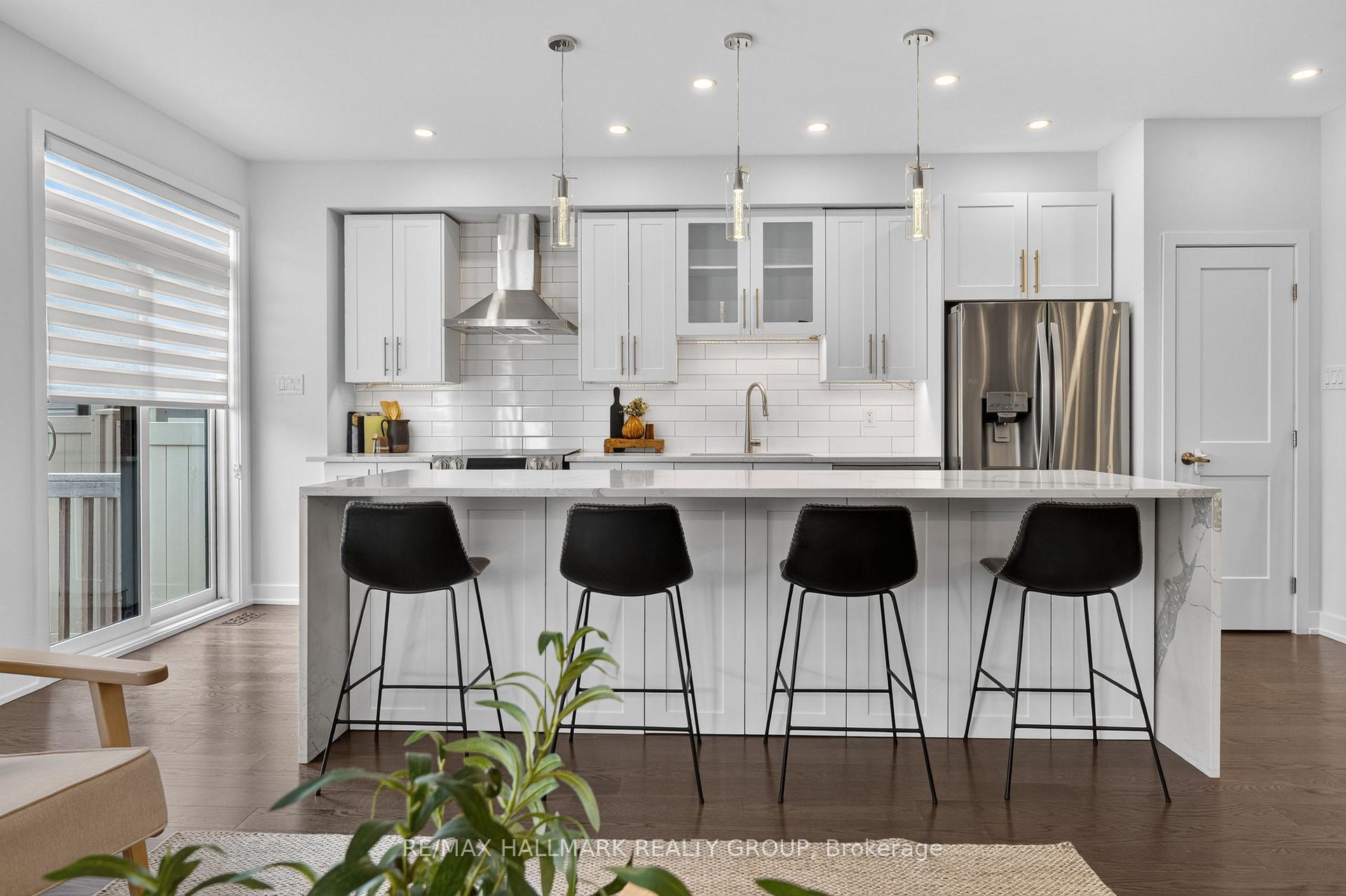 Photo 15 of 1033 Hydrangea Avenue, Ottawa, Riverside South/Gloucester Glen — HOMEH