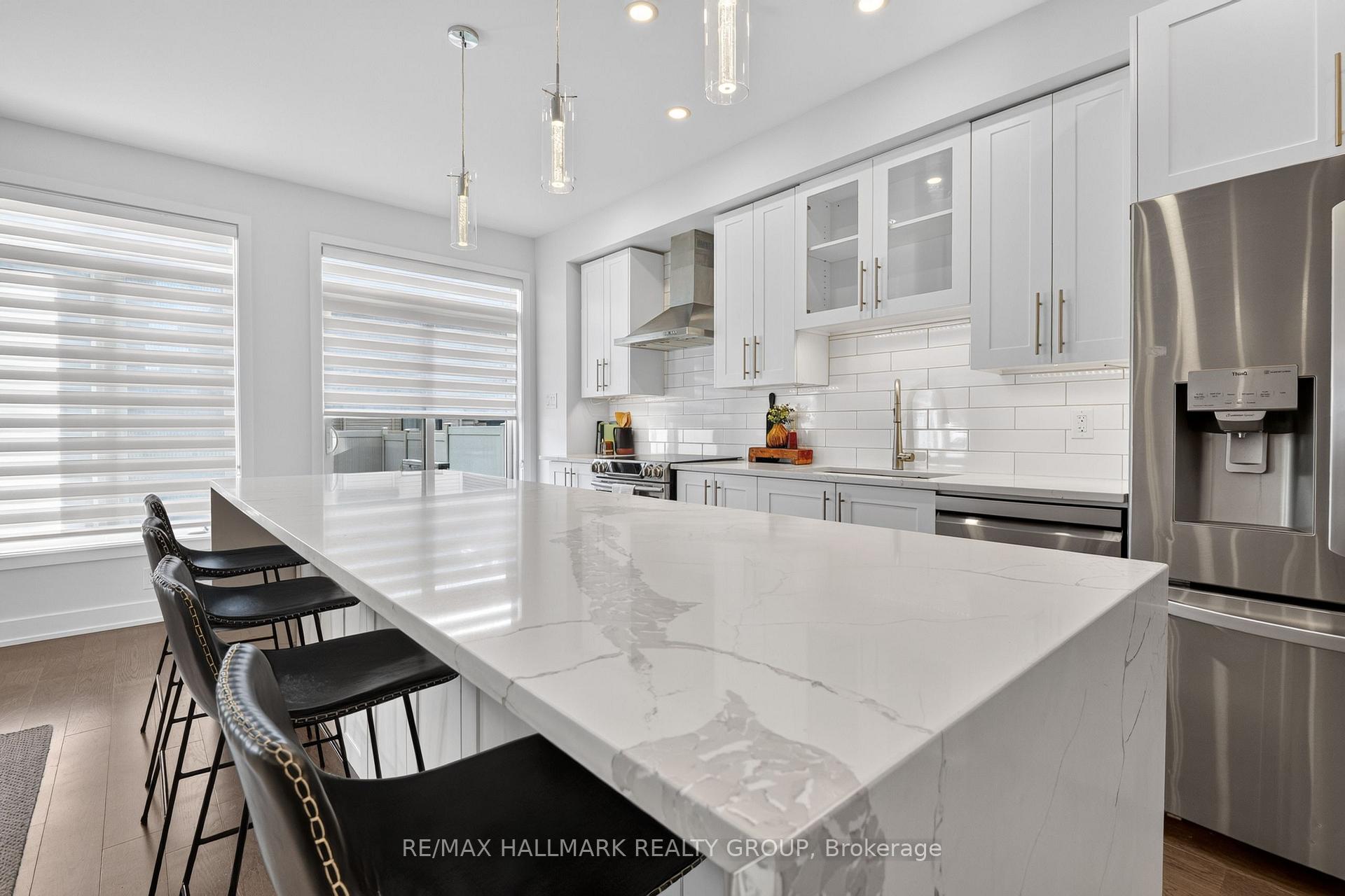 Photo 17 of 1033 Hydrangea Avenue, Ottawa, Riverside South/Gloucester Glen — HOMEH