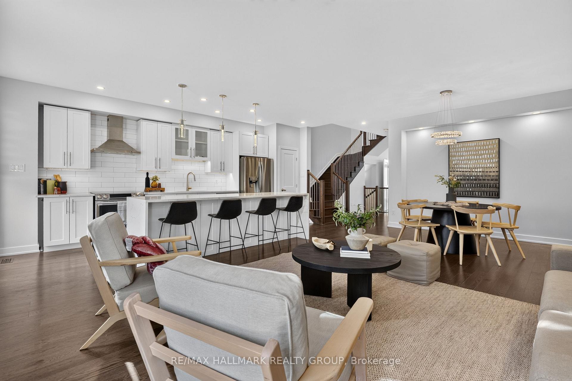 Photo 18 of 1033 Hydrangea Avenue, Ottawa, Riverside South/Gloucester Glen — HOMEH