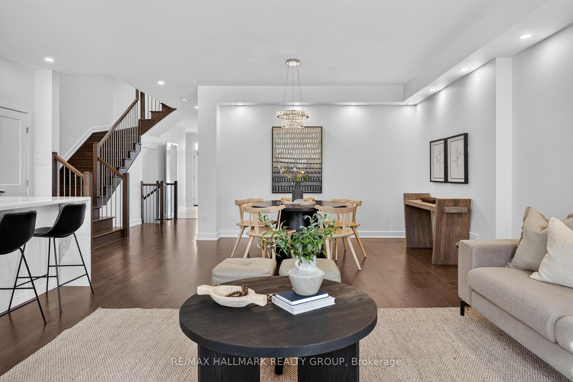 Photo 20 of 1033 Hydrangea Avenue, Ottawa, Riverside South/Gloucester Glen — HOMEH