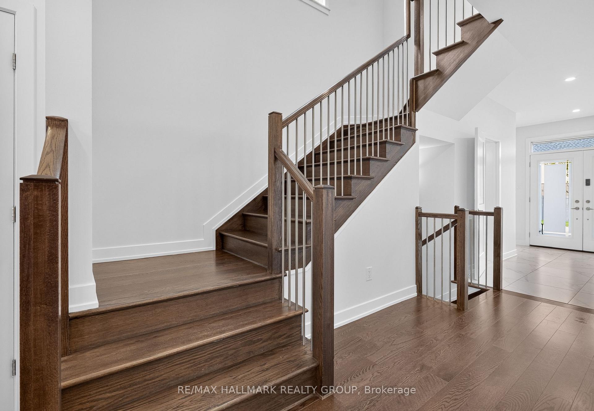 Photo 22 of 1033 Hydrangea Avenue, Ottawa, Riverside South/Gloucester Glen — HOMEH