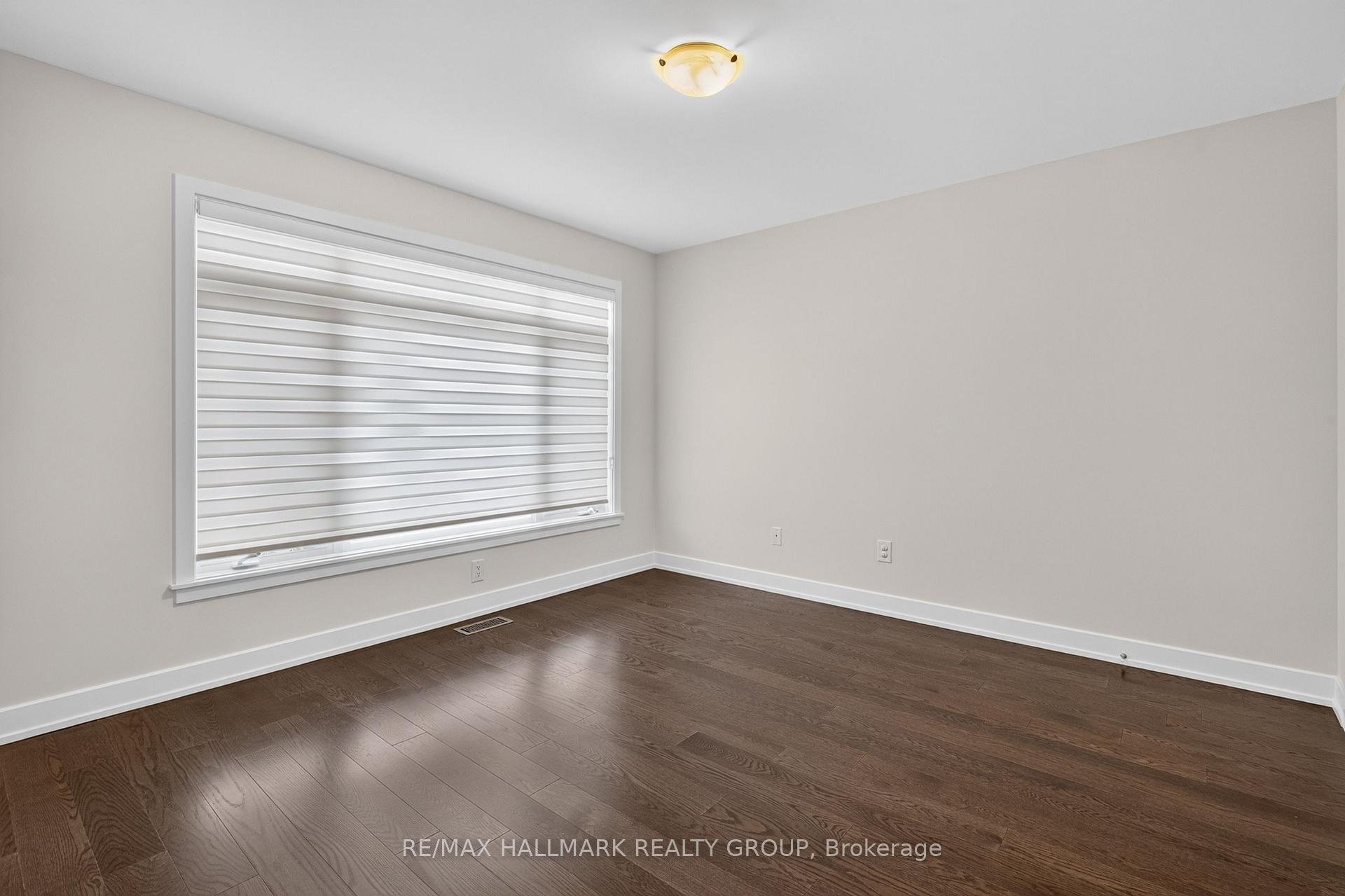 Photo 36 of 1033 Hydrangea Avenue, Ottawa, Riverside South/Gloucester Glen — HOMEH